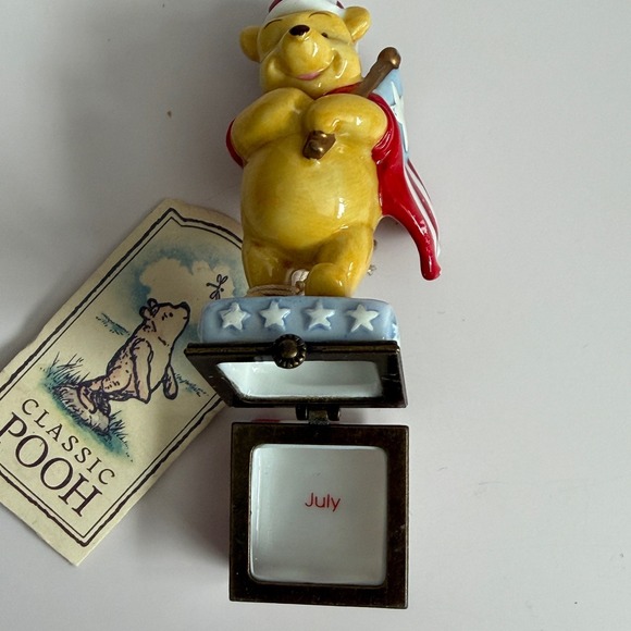 Vintage Disney Classic Winnie the Pooh Patriotic July Trinket Box American Flag - Picture 7 of 8